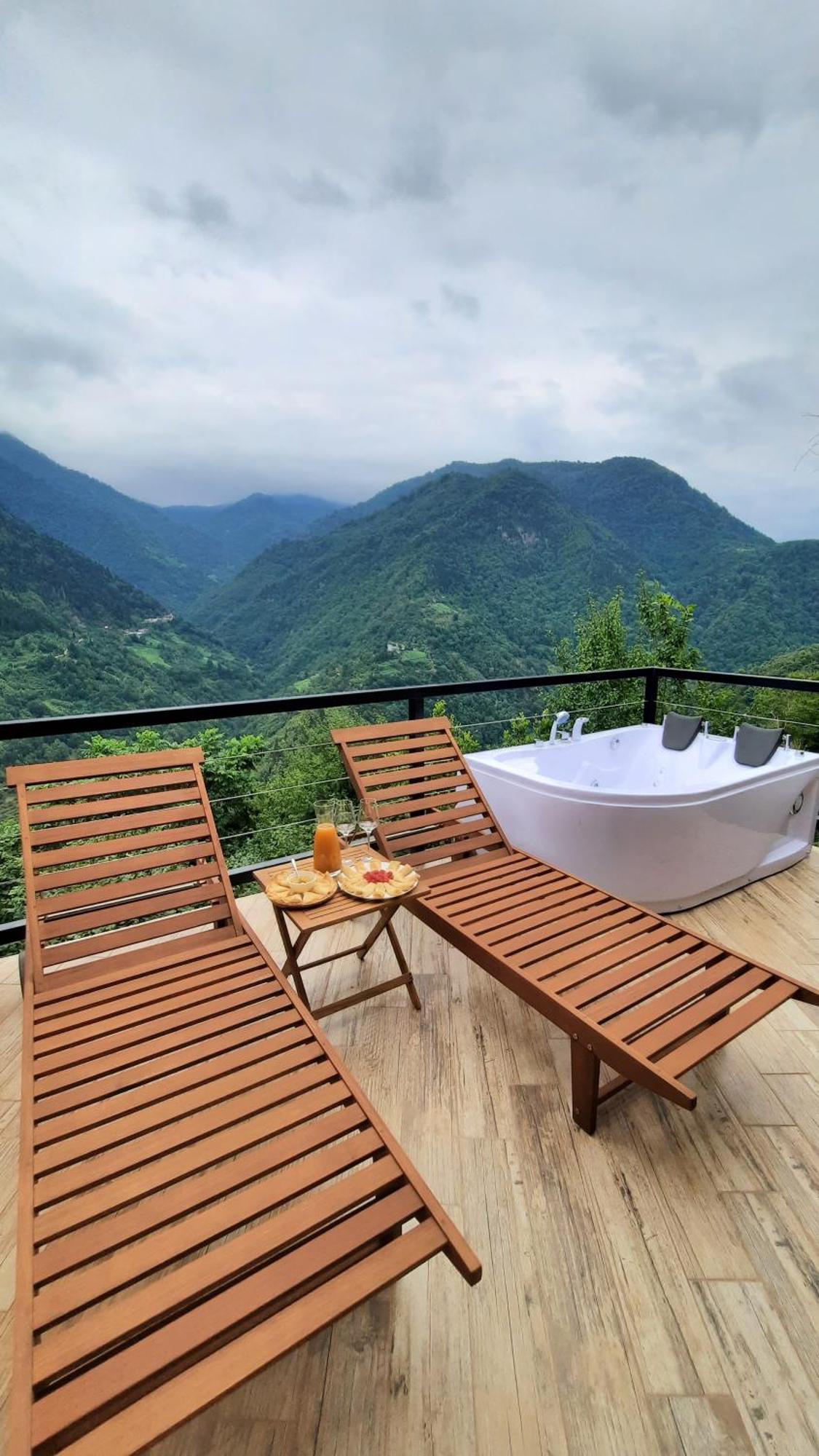 Unique Boutique Hotel Near Batumi Zeda Chkhutuneti Kültér fotó